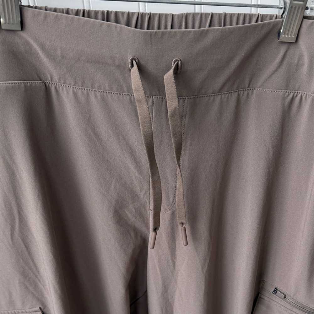 all in motion Taupe Cargo Joggers - Picture 4 of 8